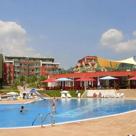 Gt Green Fort Beach Apartment